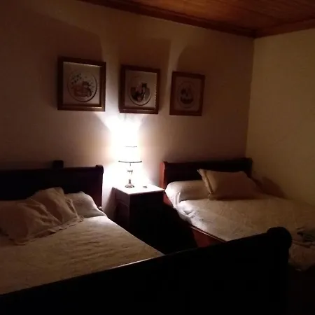 Гостевой дом A Casa Da Serra - Local 3*